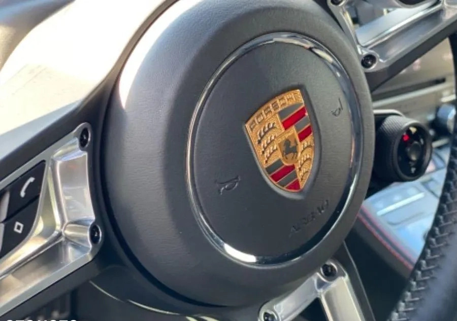 Porsche 718 Boxster cena 276500 przebieg: 60000, rok produkcji 2018 z Bydgoszcz małe 352